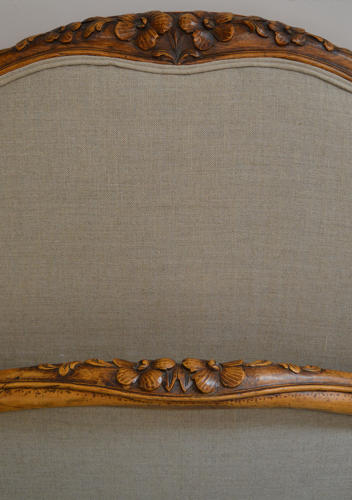 King Size Louis XV style upholstered lit bateau