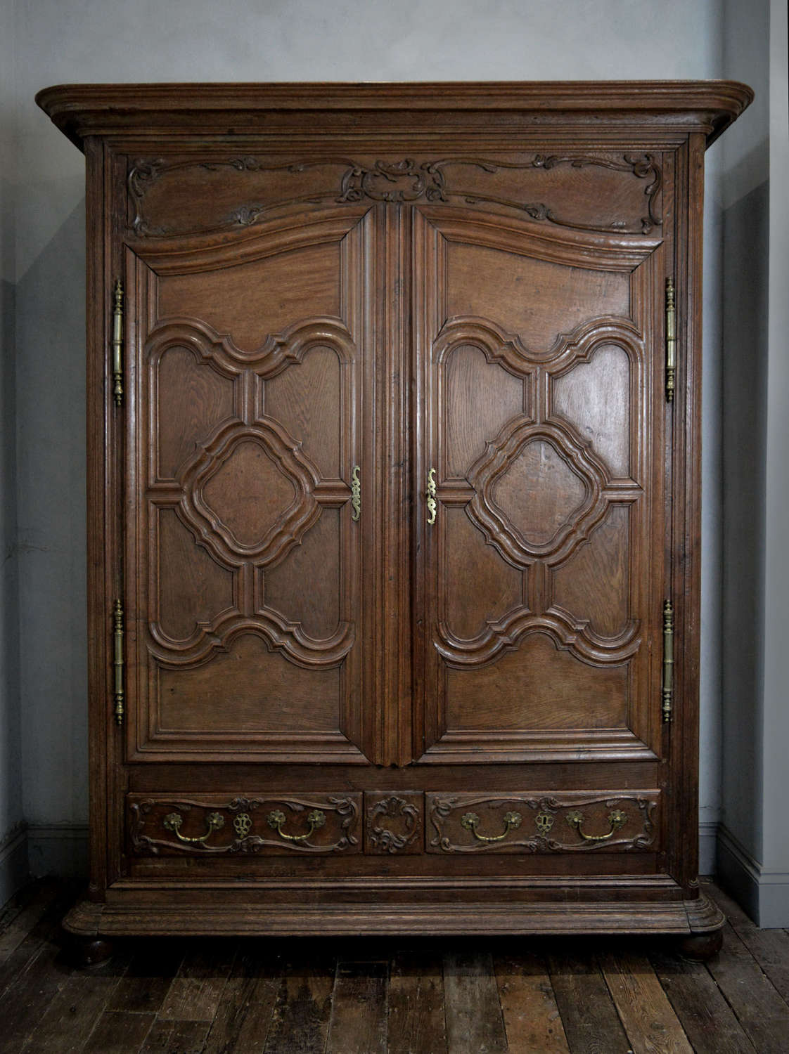 Early 18th Century Louis XIV Oak armoire