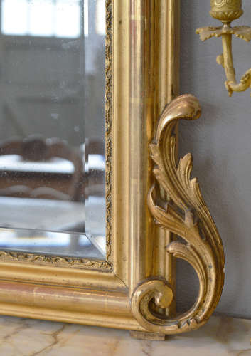 19th Century Louis XV style gilt mirror