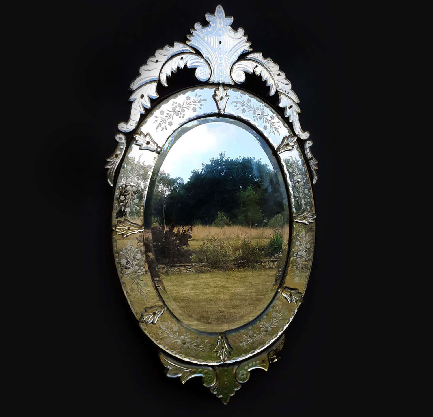 Large Oval early 20th Century Venetian Mirror