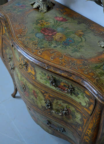 19th Century Venetian Louis XV style commode