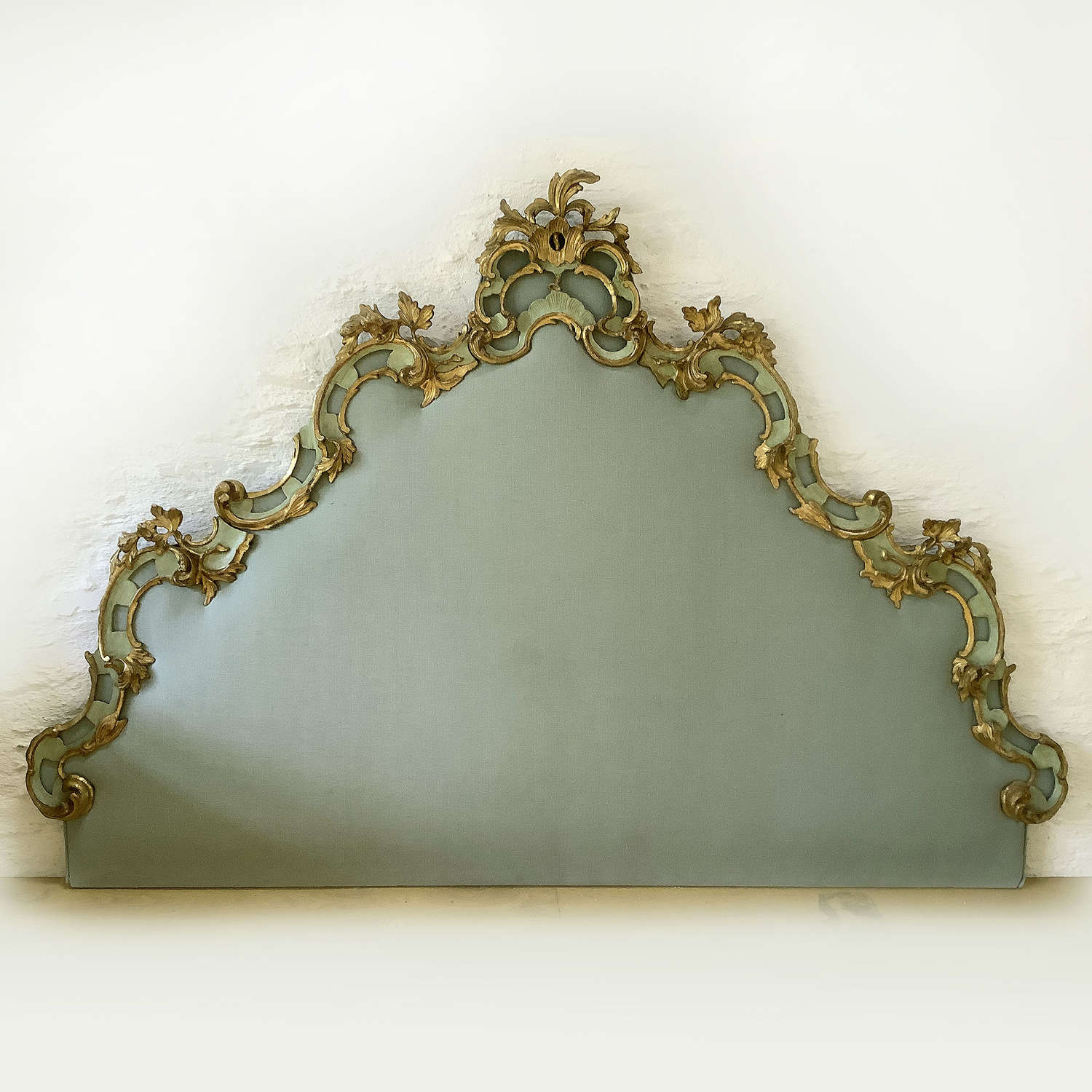 19th Century Louis XV style Venetian Gilt wood Headboard